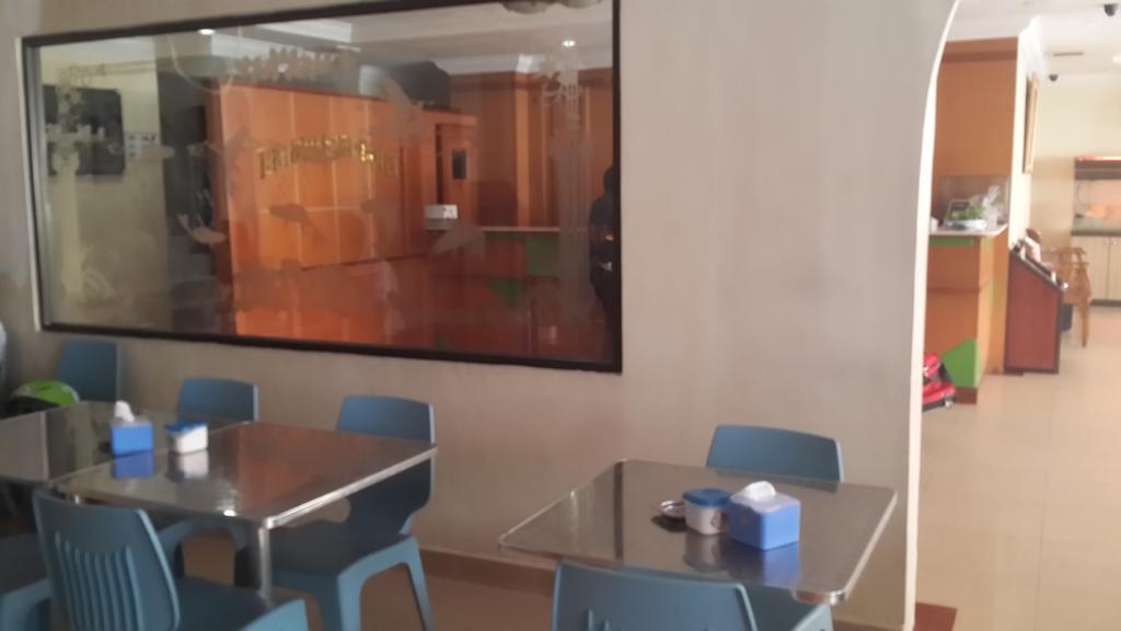 Batam Star Hotel Buitenkant foto