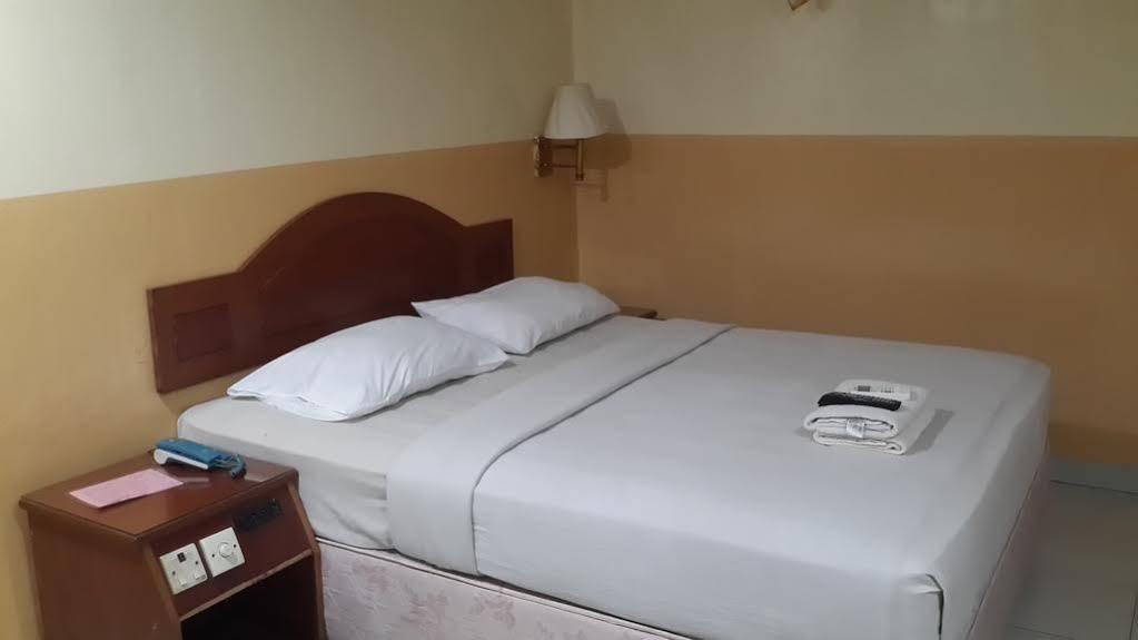 Batam Star Hotel Buitenkant foto